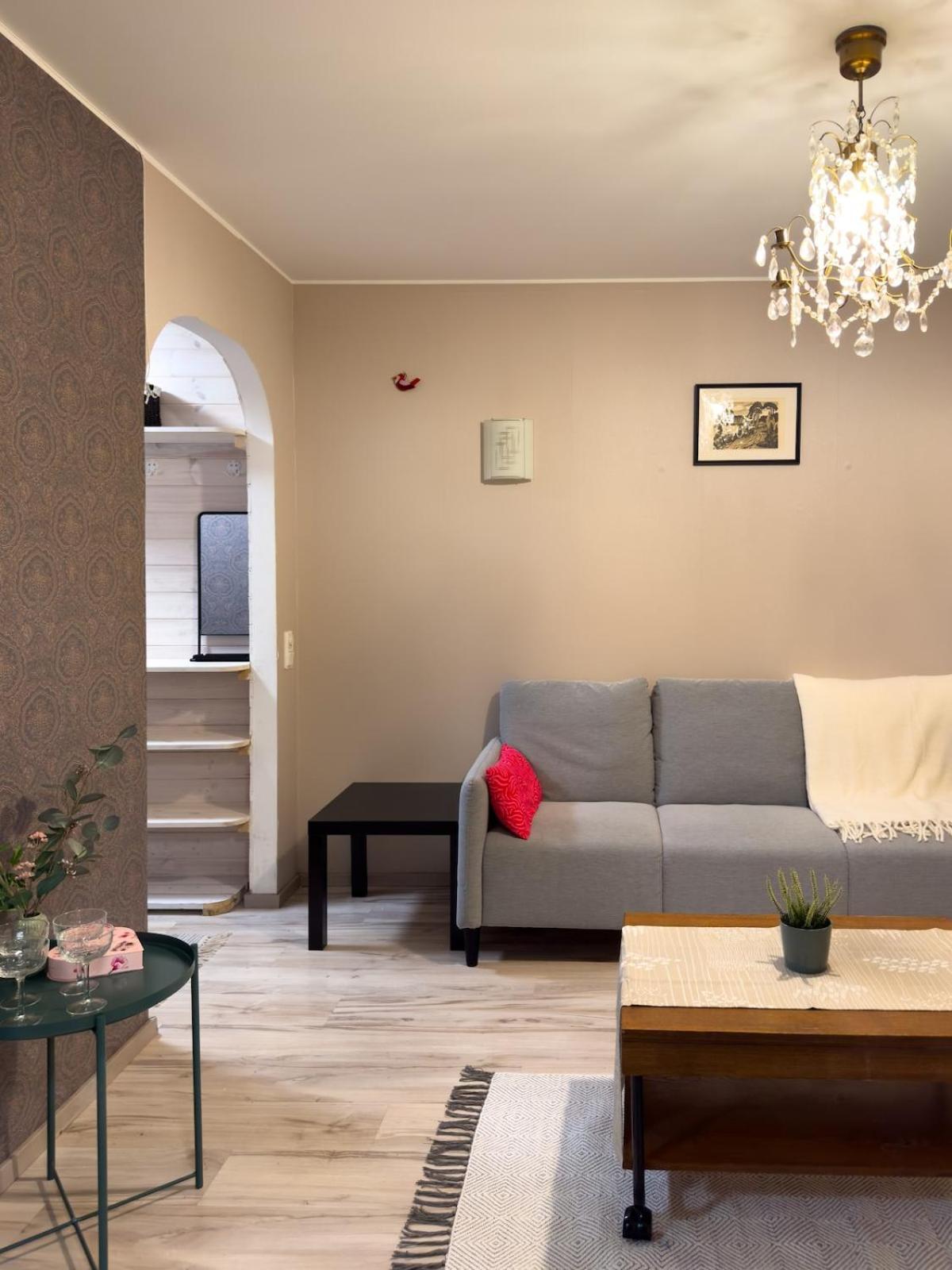Apartment Stylish 2-room Near Kadriorg Tallinn
